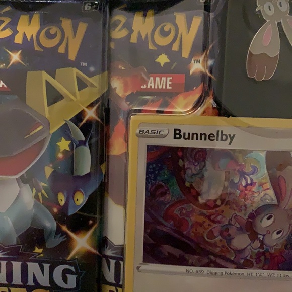 Pokémon Shining Fates: Bunnelby - Picture 2 of 5